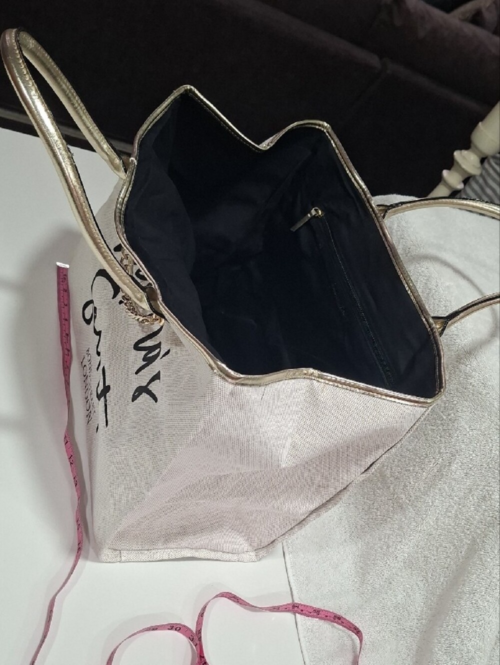 Victoria's Secret Beige and Black Canvas Tote with Gold Chain Trim - Picture 4 of 5